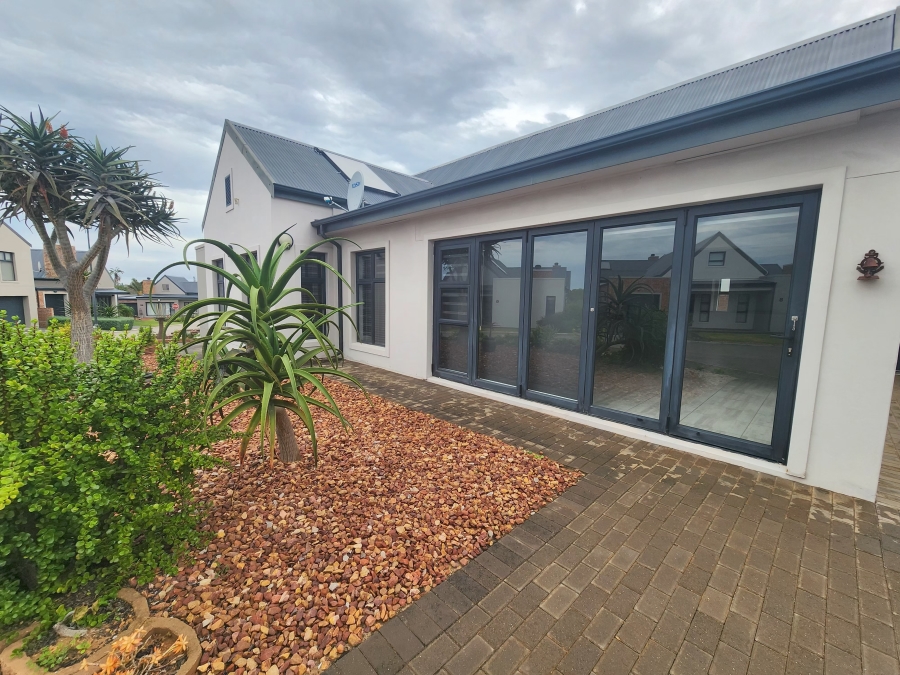 3 Bedroom Property for Sale in Hartenbos Central Western Cape